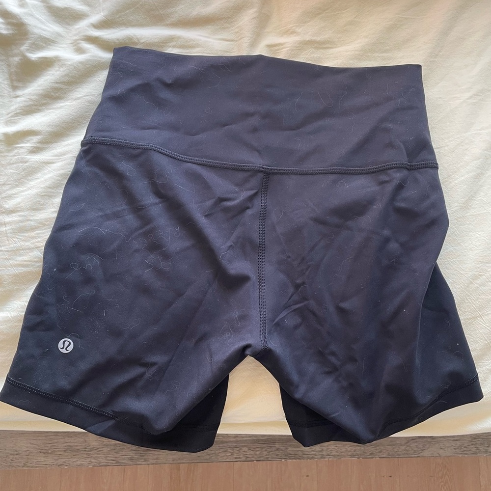 lululemon athletica Women's Dark Navy Athletic Shorts - Picture 2 of 4